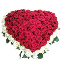 Фото товара 101 роза сердцем - белая, красная в Каменец-Подольском