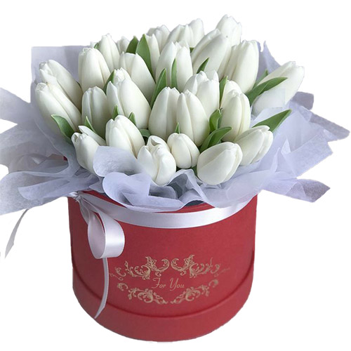 Фото товара 31 білий тюльпан у коробці в Каменец-Подольском