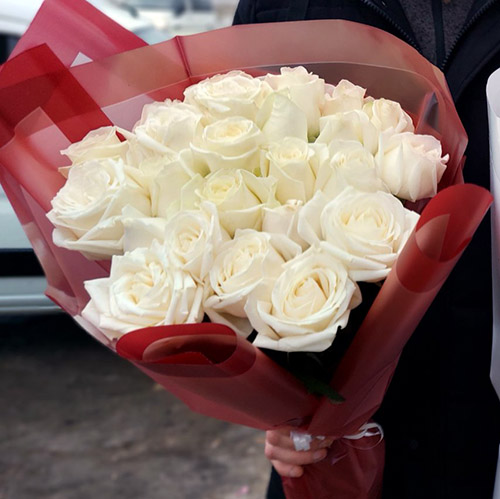 цветы и подарки к новому году в категории Троянди | «Роза Поділля»