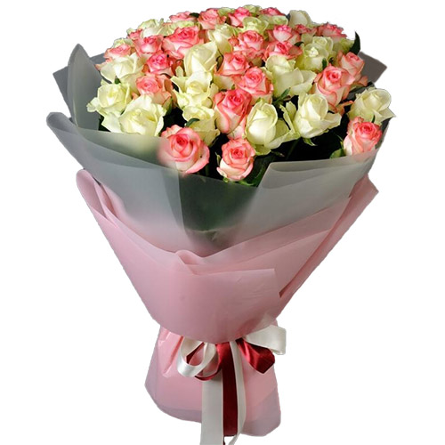 Фото товара 51 белая и розовая роза в Каменец-Подольском