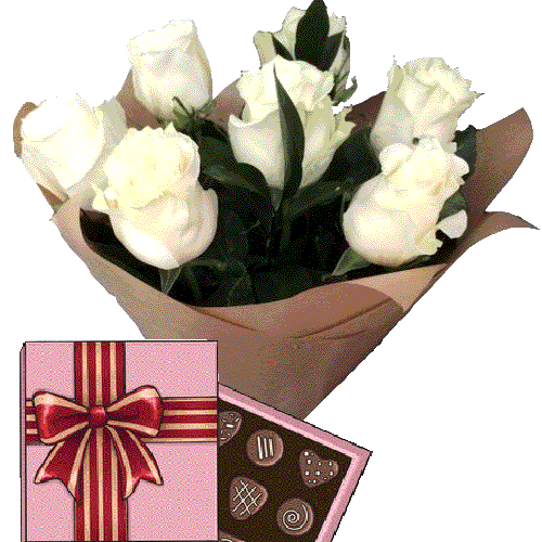 Фото товара 7 белых роз с конфетами в Каменец-Подольском