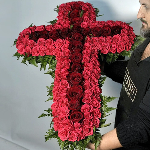 Фото товара Икебана "Алый крест" в Каменец-Подольском